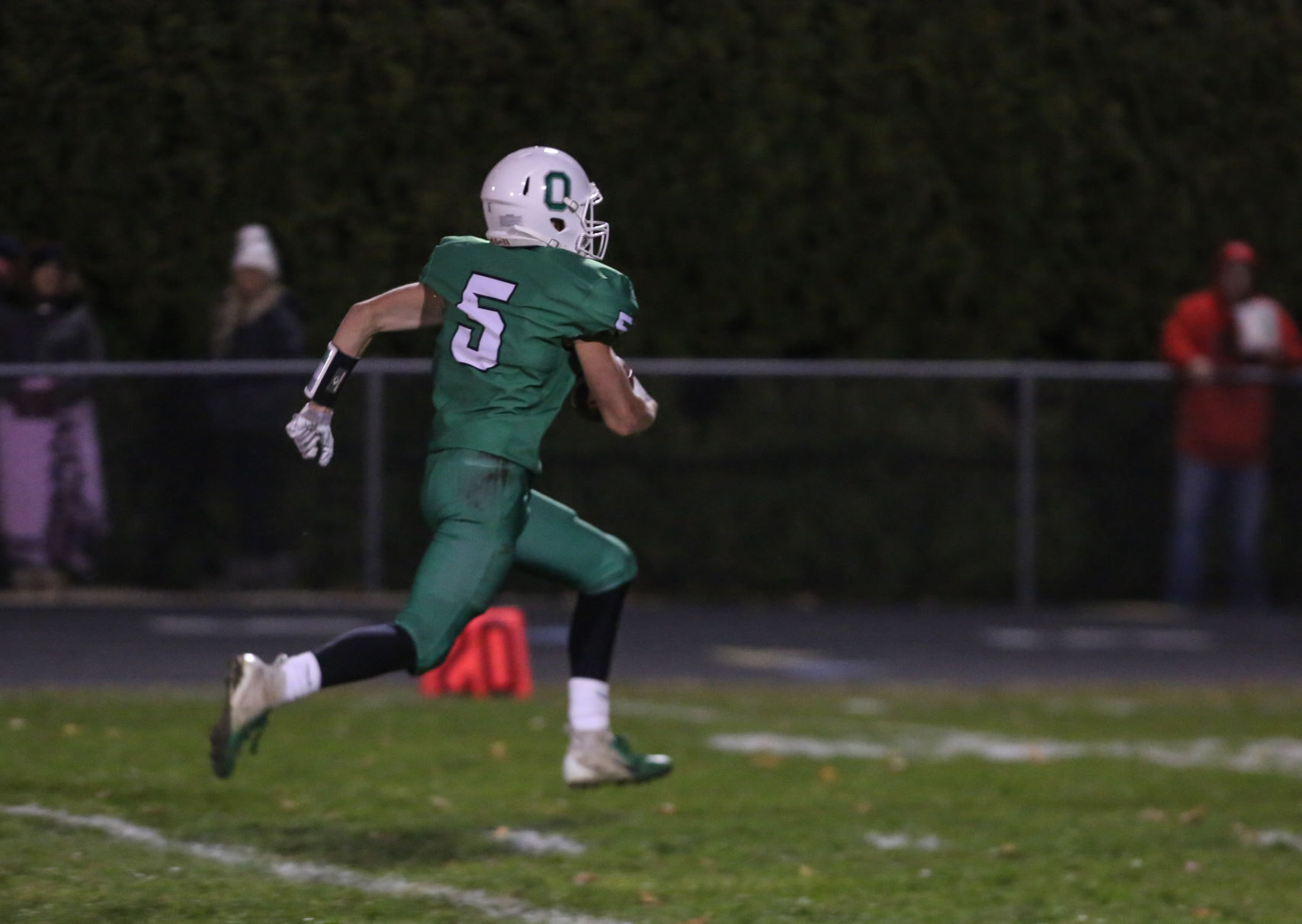 Osage football vs Aplington-Parkersburg - Oberfoell